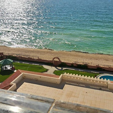 Panorama Apartment With A Charming Sea And Swimming Pool View Near Alexandria With Free Wifi شقة باطلالة ساحرة على البحر وحمام السباحة Экстерьер фото