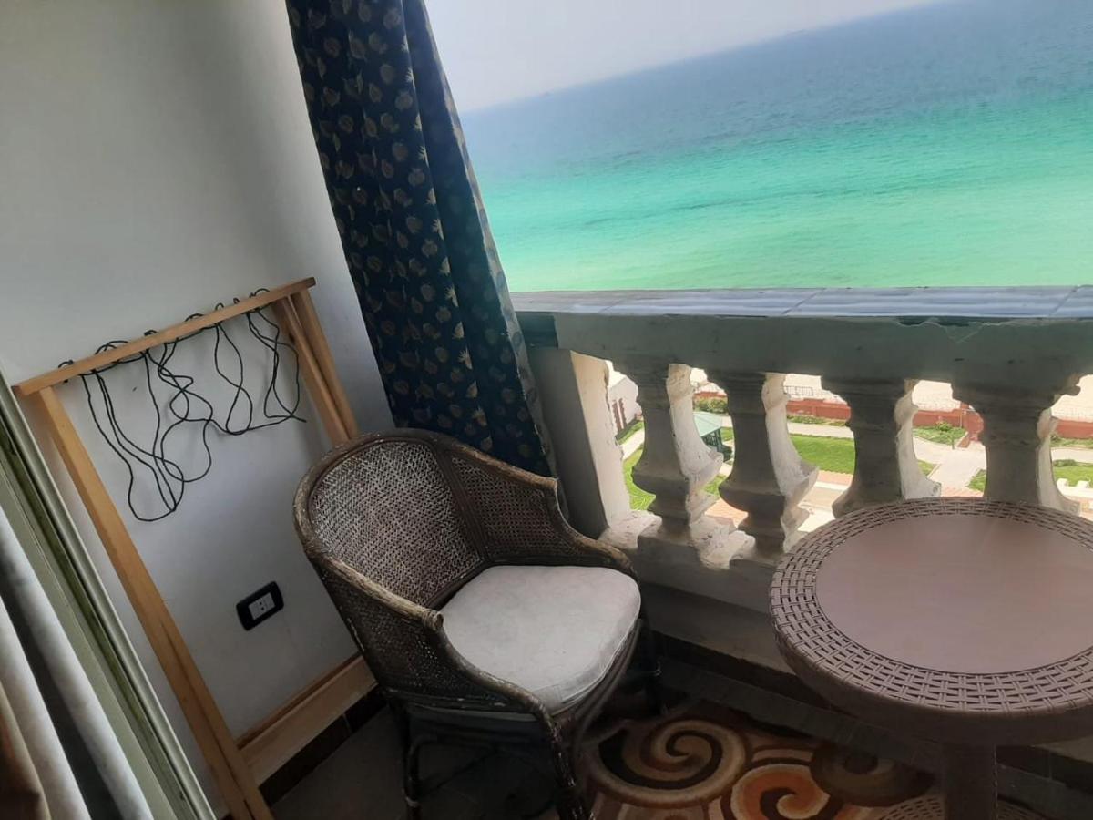 Panorama Apartment With A Charming Sea And Swimming Pool View Near Alexandria With Free Wifi شقة باطلالة ساحرة على البحر وحمام السباحة Экстерьер фото