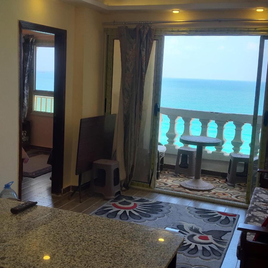 Panorama Apartment With A Charming Sea And Swimming Pool View Near Alexandria With Free Wifi شقة باطلالة ساحرة على البحر وحمام السباحة Экстерьер фото