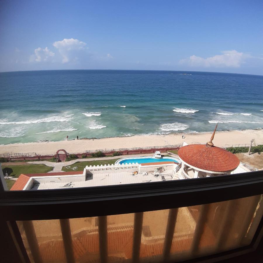 Panorama Apartment With A Charming Sea And Swimming Pool View Near Alexandria With Free Wifi شقة باطلالة ساحرة على البحر وحمام السباحة Экстерьер фото