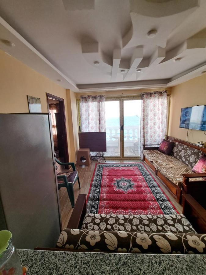 Panorama Apartment With A Charming Sea And Swimming Pool View Near Alexandria With Free Wifi شقة باطلالة ساحرة على البحر وحمام السباحة Экстерьер фото