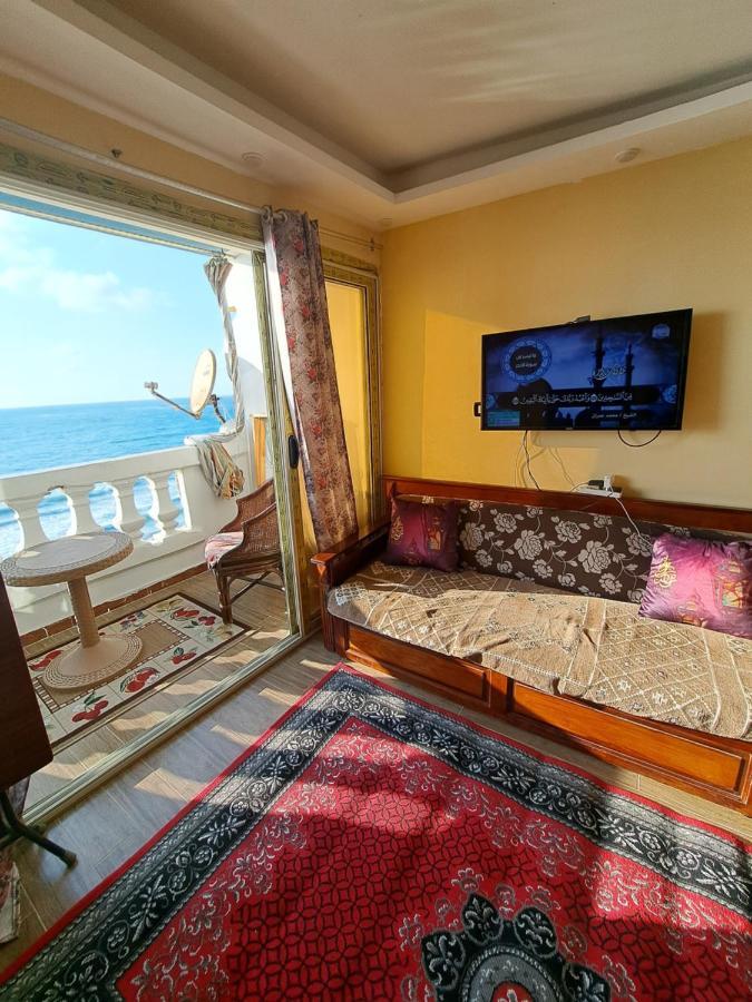 Panorama Apartment With A Charming Sea And Swimming Pool View Near Alexandria With Free Wifi شقة باطلالة ساحرة على البحر وحمام السباحة Экстерьер фото